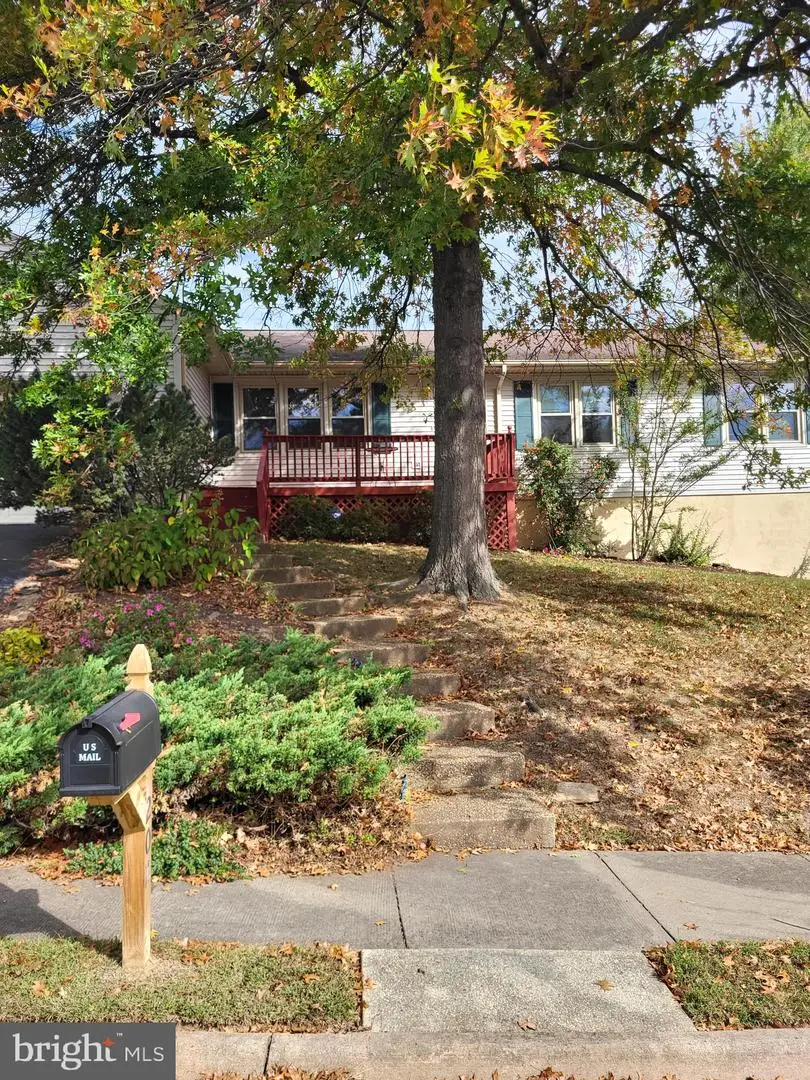 202 Stratford Pl Sw, Leesburg, VA 20175 - Image #3