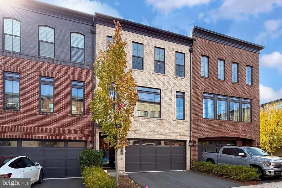 42283 Ashmead Ter, Brambleton, VA 20148 - Image #3