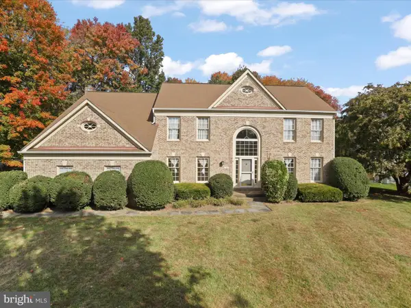 17584 Wadell Ct, HAMILTON, VA 20158