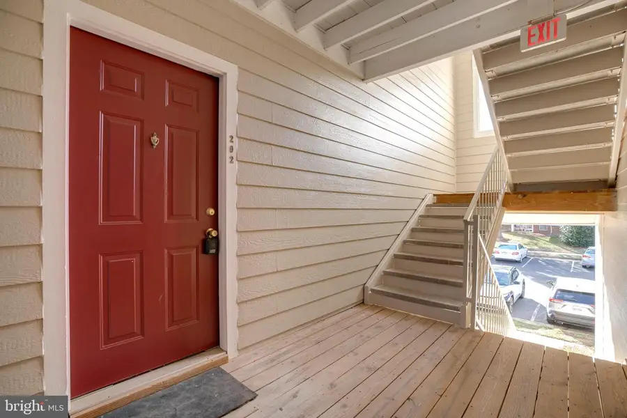 20950 Timber Ridge Ter #202, Ashburn, VA 20147 - Image #3