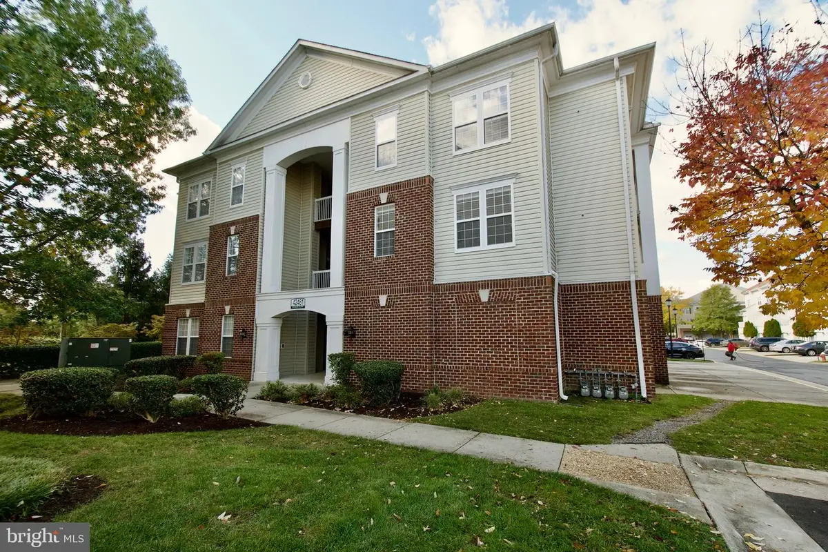 42481 Rockrose Sq #204, Brambleton, VA 20148 - Image #1