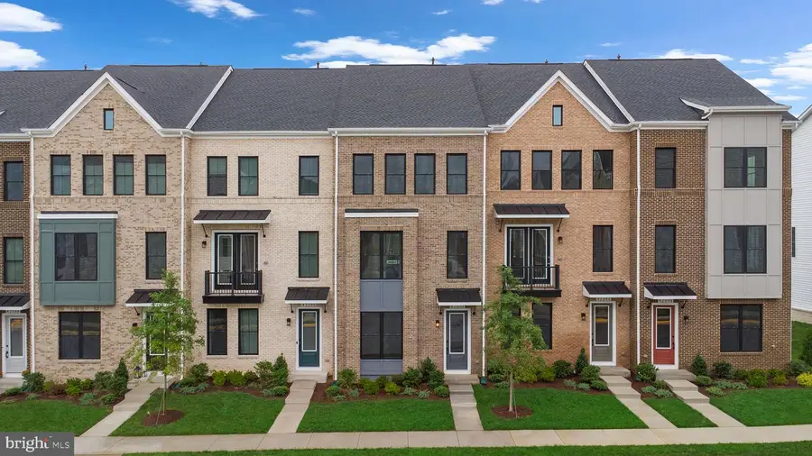 42092 Picasso Sq, Ashburn, VA 20148 - Image #2