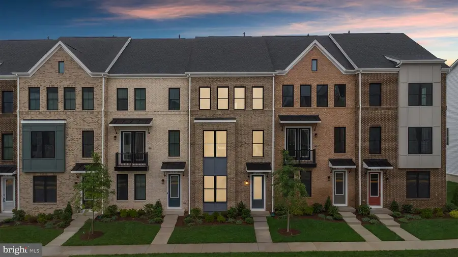 42092 Picasso Sq, Ashburn, VA 20148 - Image #3