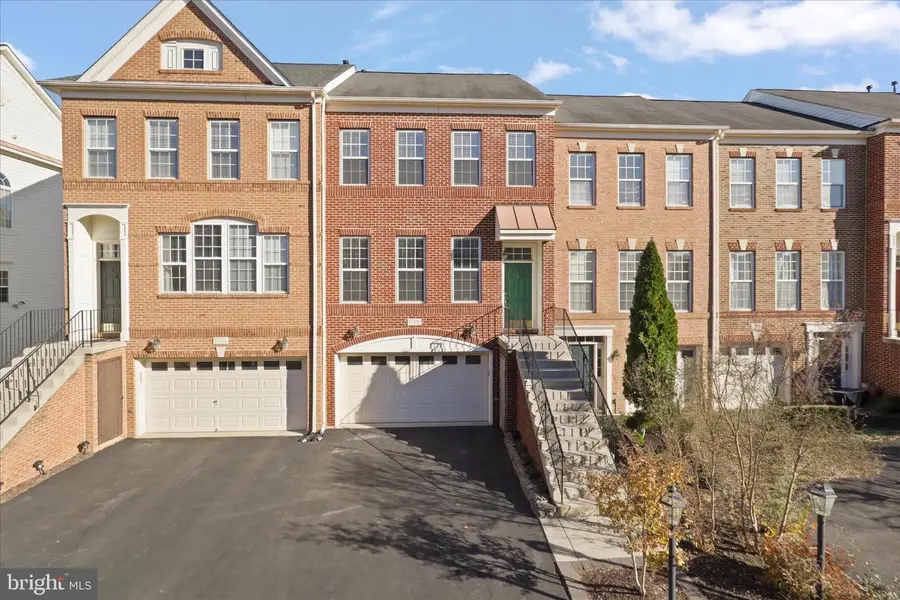 24686 Nettle Mill Sq, Aldie, VA 20105 - Image #2