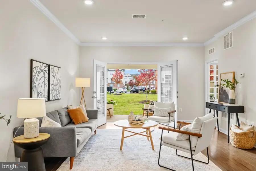 23271 Southdown Manor Ter #108, Ashburn, VA 20148 - Image #2