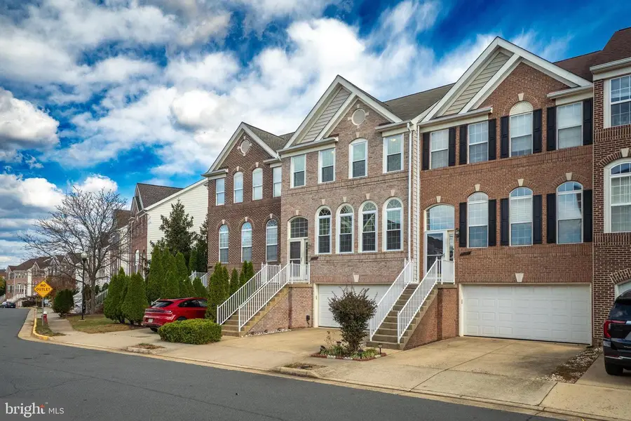 21292 Victorias Cross Ter, Ashburn, VA 20147 - Image #2