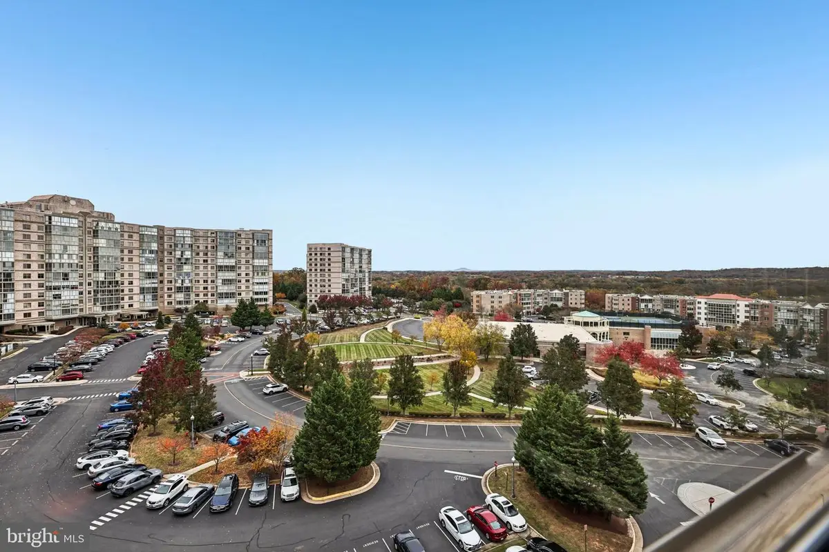 19375 Cypress Ridge #708, Leesburg, VA 20176 - Image #1