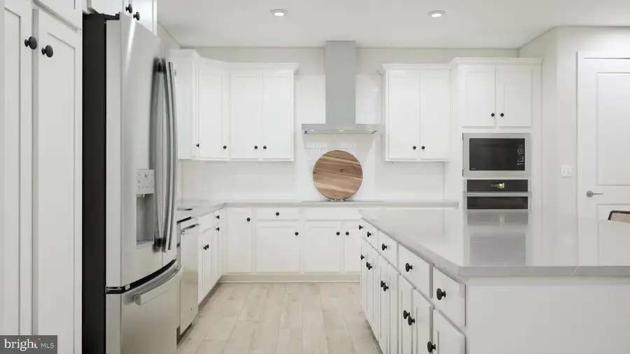 25628 Red Cherry Dr, Aldie, VA 20105 - Image #3