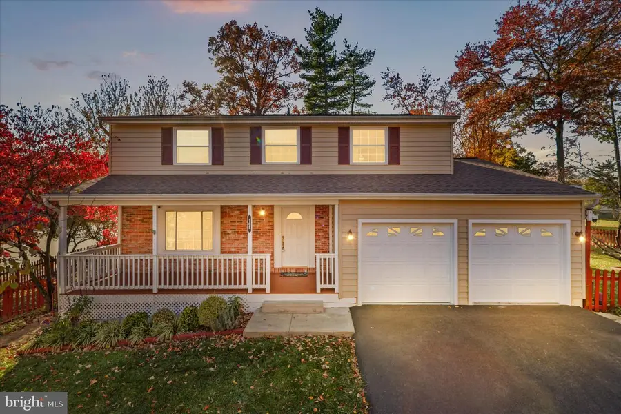 105 Deerwood Ct, Sterling, VA 20164 - Image #2