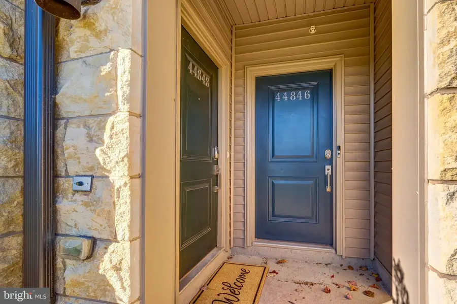 44848 Tiverton Sq, Ashburn, VA 20147 - Image #2