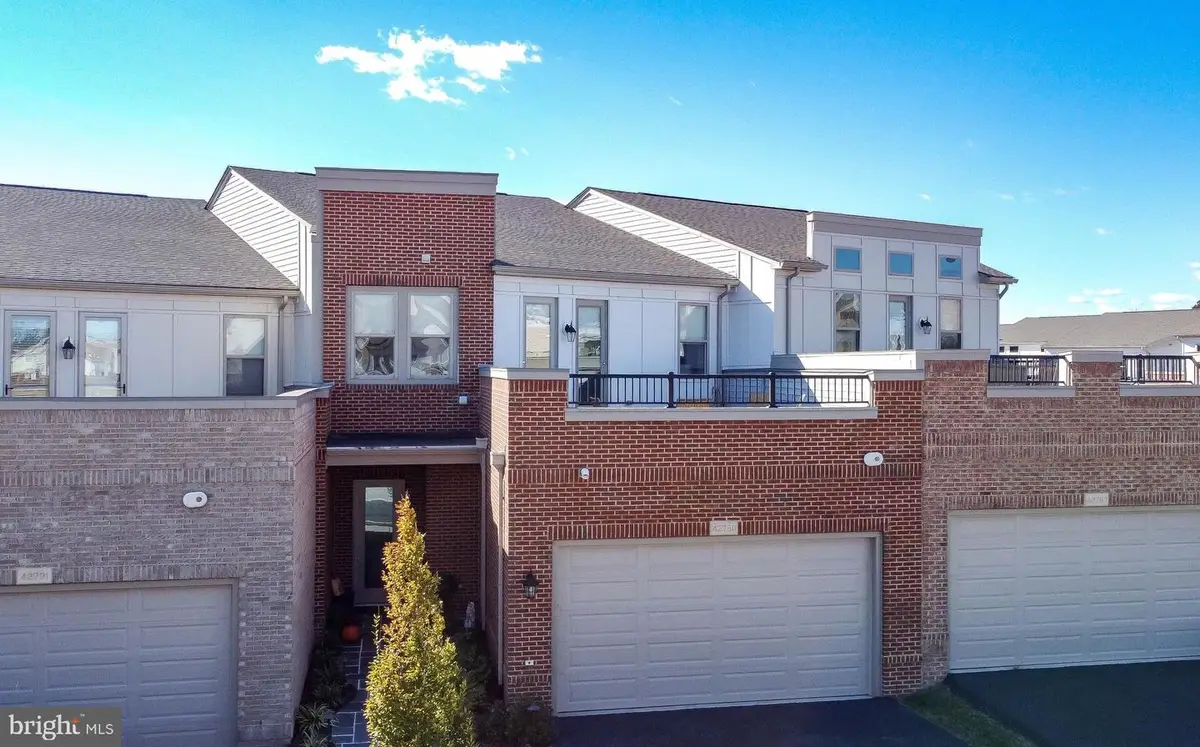 42789 Macbeth Ter, Ashburn, VA 20148 - Image #1