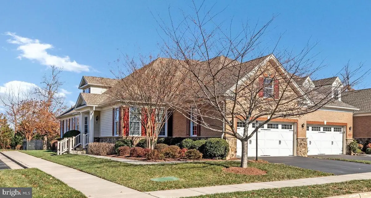20862 Saber Jet Pl, Ashburn, VA 20147 - Image #1
