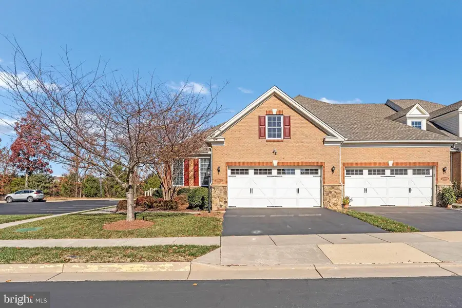 20862 Saber Jet Pl, Ashburn, VA 20147 - Image #2