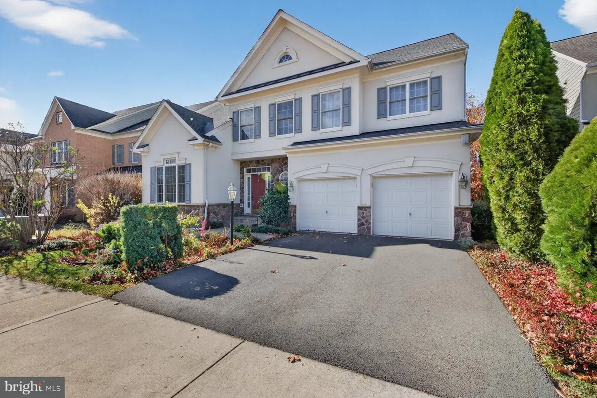 43656 Riverpoint Dr, Leesburg, VA 20176 - Image #1