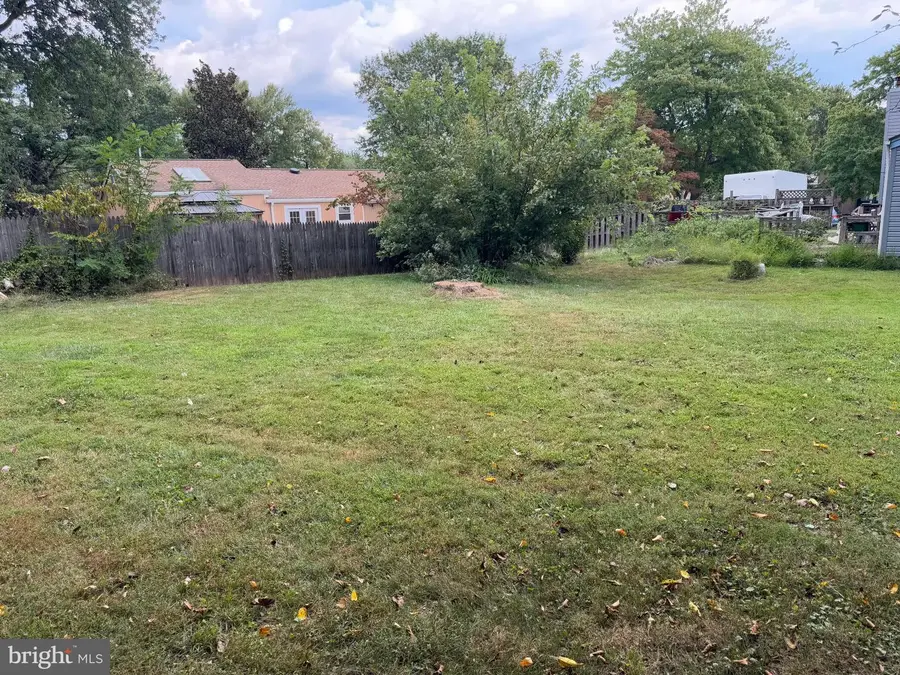 160 Magnolia Rd, Sterling, VA 20164 - Image #3