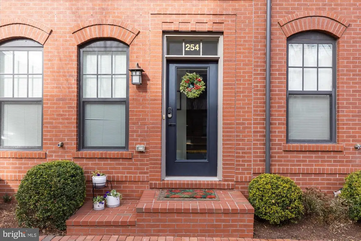 254 Bluemont Branch Ter Se, Leesburg, VA 20175 - Image #1