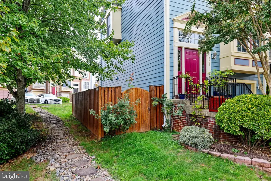 206 Town Branch Ter Sw, Leesburg, VA 20175 - Image #3