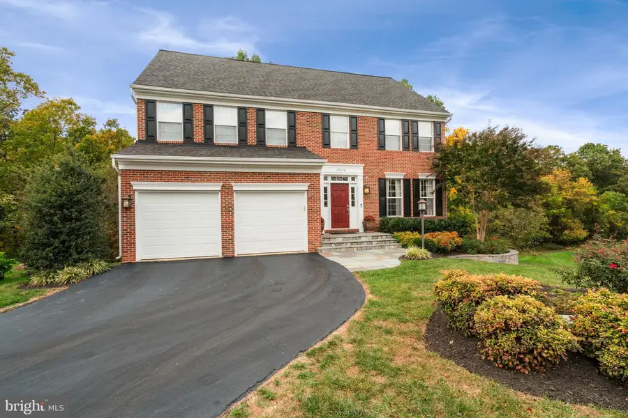 20848 Great Falls Forest Dr, Sterling, VA 20165 - Image #2