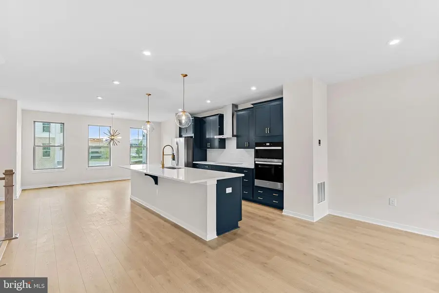 19716 Mystic Maroon Ter, Ashburn, VA 20147 - Image #2