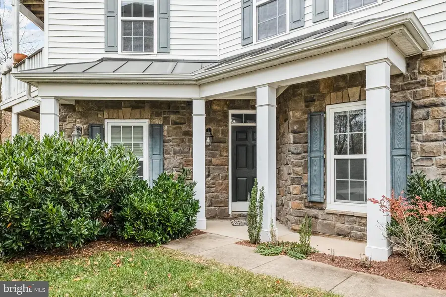 42462 Great Heron Sq, Brambleton, VA 20148 - Image #3