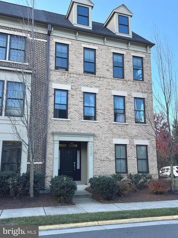 42239 Riggins Ridge Ter, BRAMBLETON, VA 20148