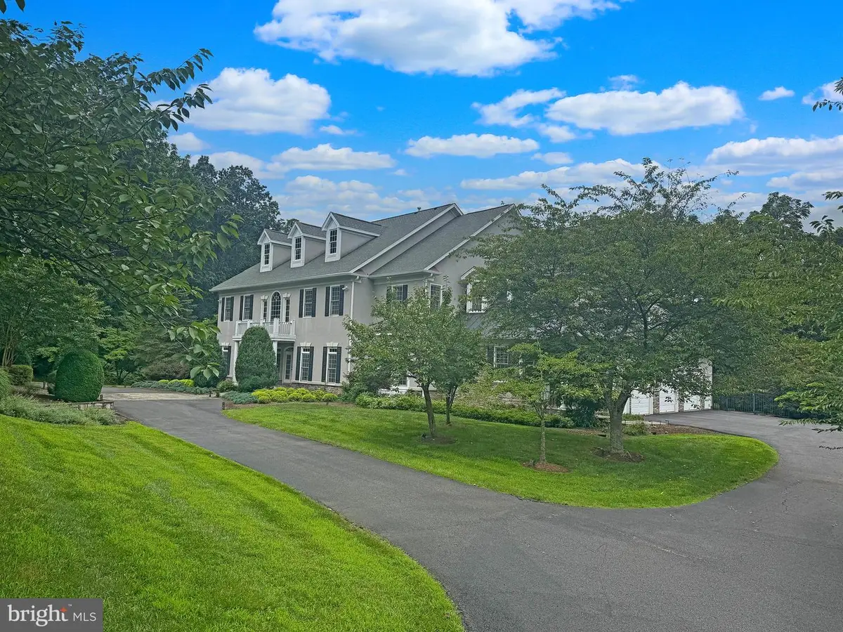 40398 Beacon Hill Dr, Leesburg, VA 20176 - Image #1