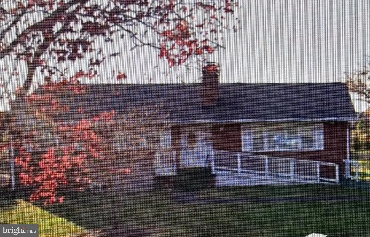 19540 Smith Cir, Ashburn, VA 20147 - Image #1