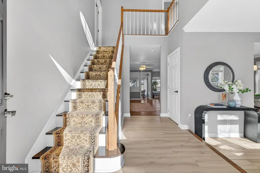 46526 Cedarhurst Dr, Sterling, VA 20165 - Image #3