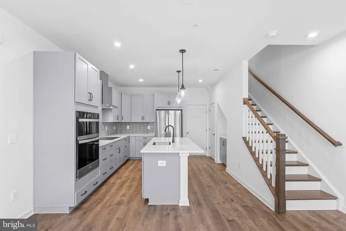 19719 Misty Moss Sq #1, Ashburn, VA 20147 - Image #1