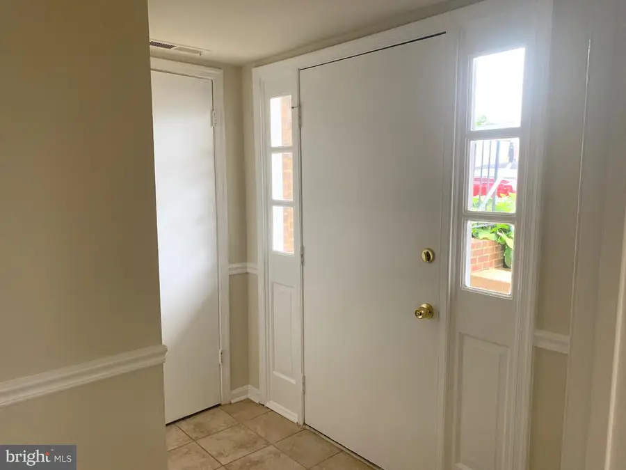 1023-a Margate Ct, Sterling, VA 20163 - Image #3