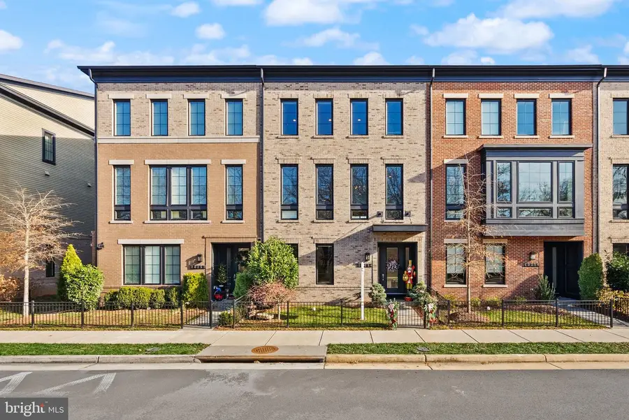 20254 Northpark Dr, Ashburn, VA 20147 - Image #2