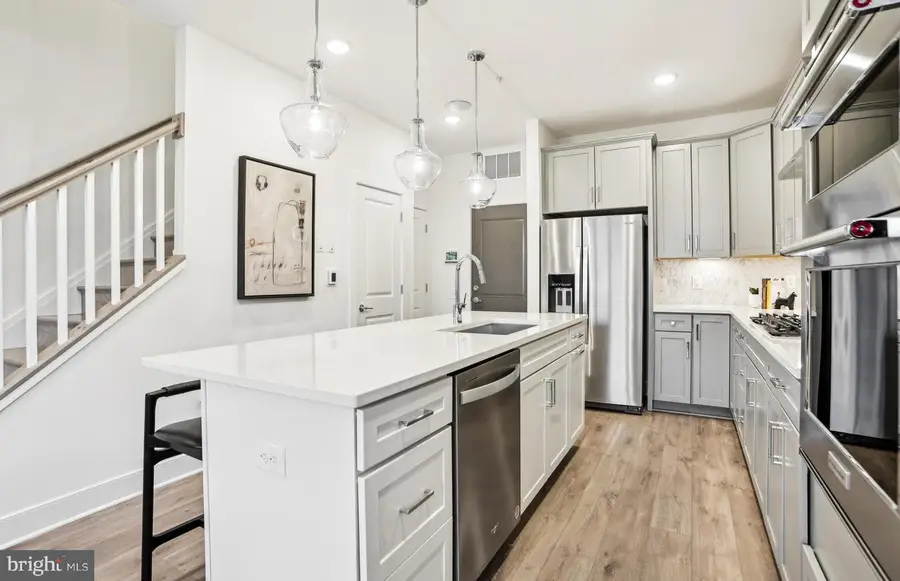 20000 Coral Wind Ter, Ashburn, VA 20147 - Image #3