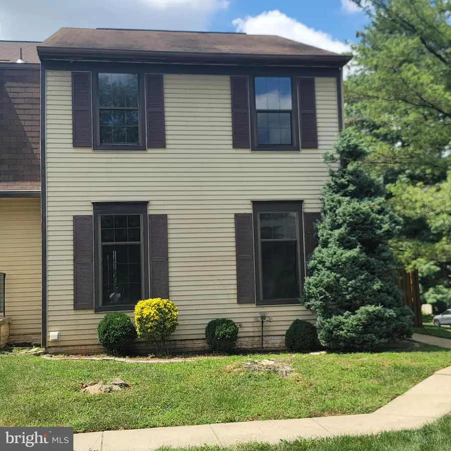 23 Jermyn Ct, Sterling, VA 20165 - #2