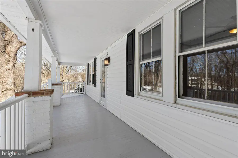 23320 Watson Rd, Leesburg, VA 20175 - #2