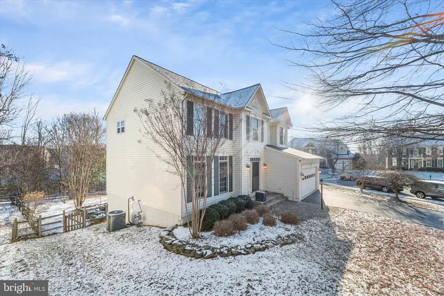 19028 Snowberry Ct, Leesburg, VA 20176 - Image #2