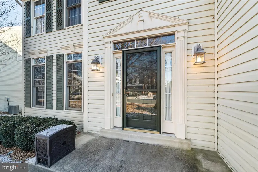 19028 Snowberry Ct, Leesburg, VA 20176 - Image #3