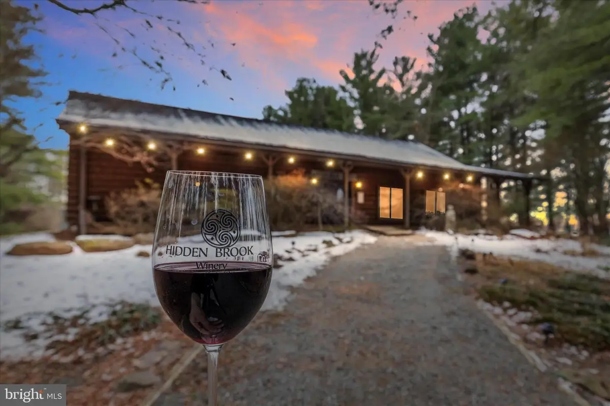 43301 Spinks Ferry Rd, Leesburg, VA 20176 - Image #1