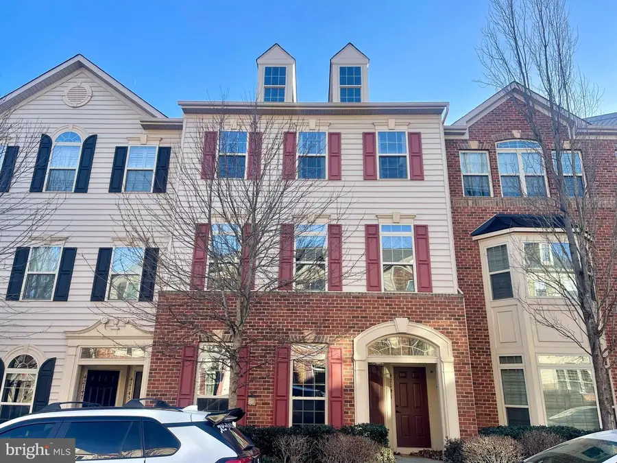 42143 Piebald Sq, Aldie, VA 20105 - Image #2