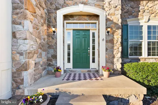 42222 Cameron Parish Dr, ASHBURN, VA 20148