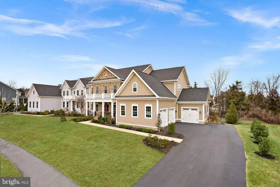 40986 Foxtail Fields Dr, Aldie, VA 20105 - Image #2