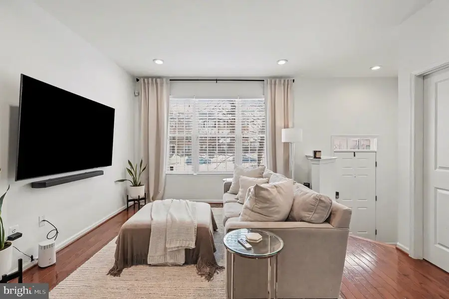 41627 Epping Green Sq, Aldie, VA 20105 - #3