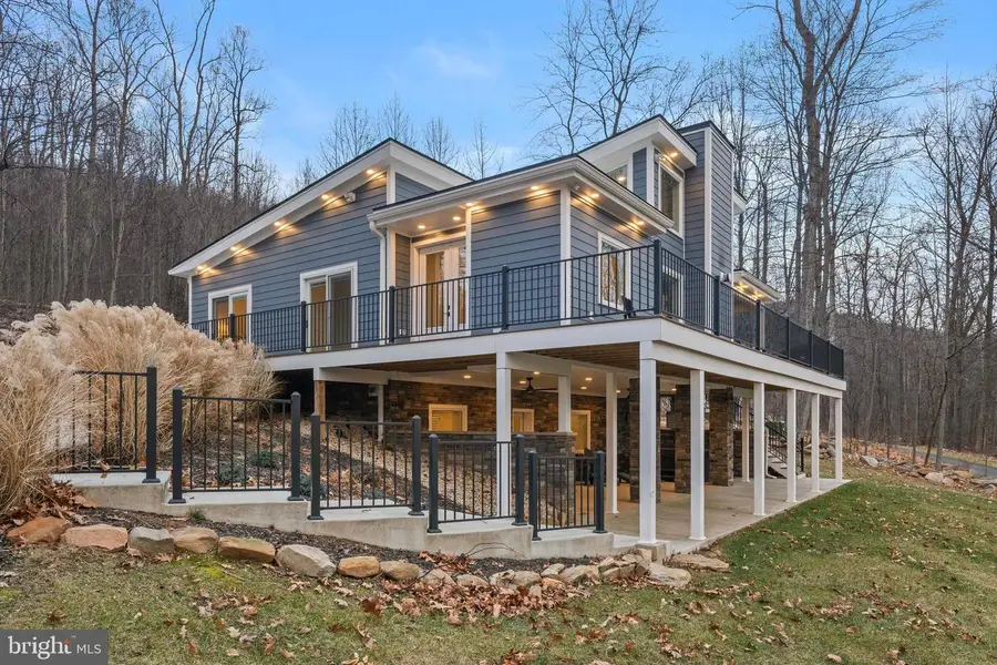 13549 Hanging Rock Ln, Lovettsville, VA 20180 - Image #3