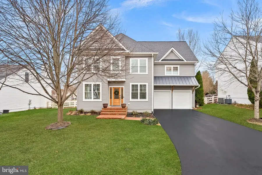 35611 Hamlet Ct, Round Hill, VA 20141 - Image #2