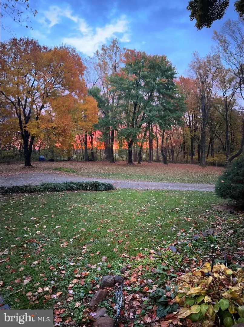 37844 Nicewarner Ln, Lovettsville, VA 20180 - Image #2