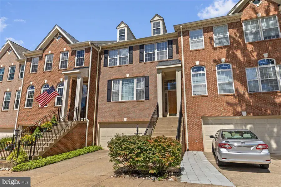 46134 Brisbane Sq, Potomac Falls, VA 20165 - Image #2