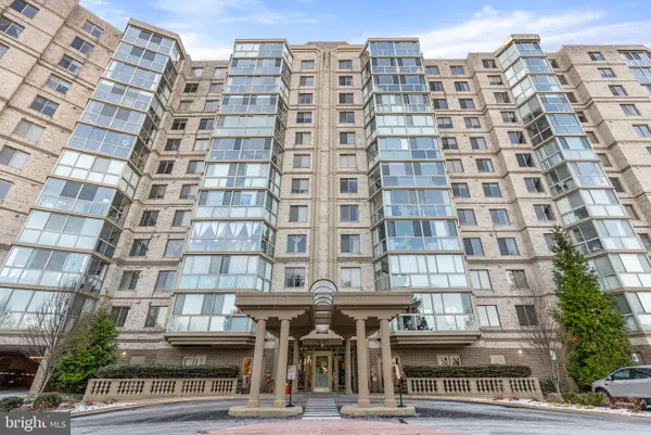 19385 Cypress Ridge Ter #821, LEESBURG, VA 20176