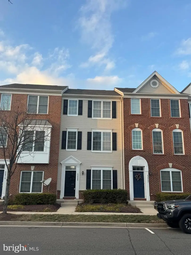 42880 Pamplin, Chantilly, VA 20152 - Image #2