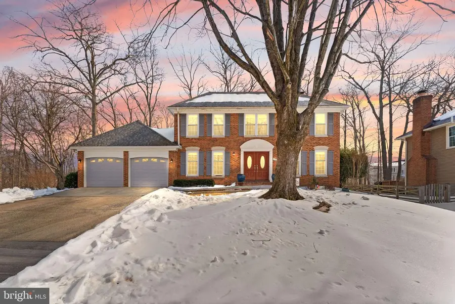 20 N Lowery Ct, Sterling, VA 20165 - #2