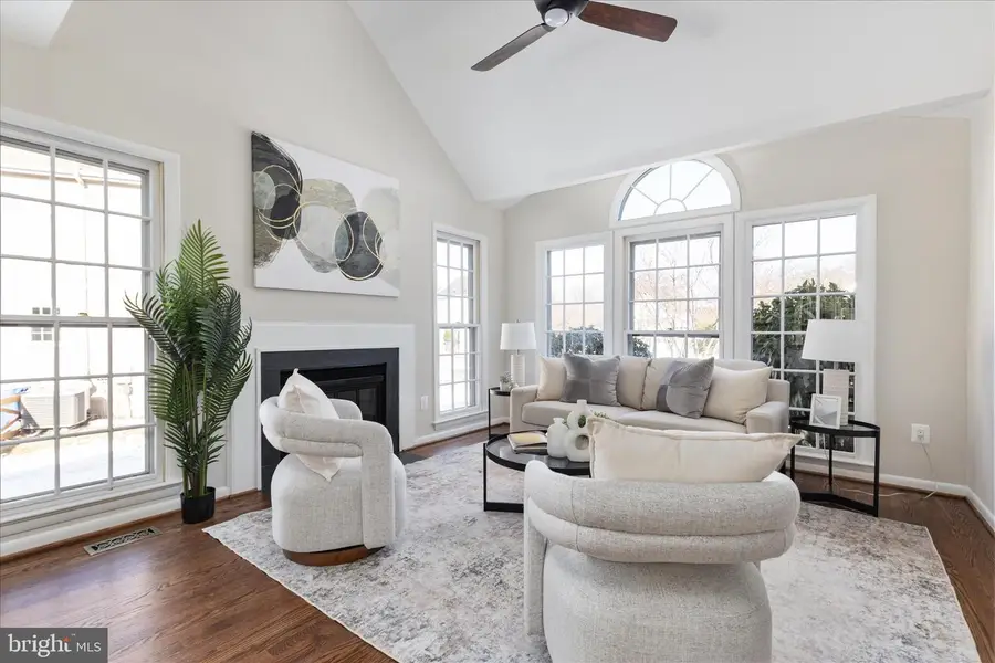 5 Rawlston Ct, Sterling, VA 20165 - #3