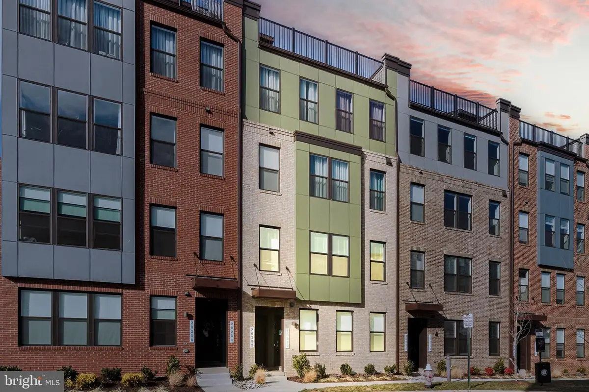 20280 Newfoundland Sq, Ashburn, VA 20147 - Image #1